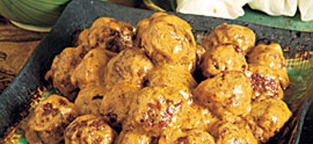 Meatballs-in-spicy-curry-peanut-sauce